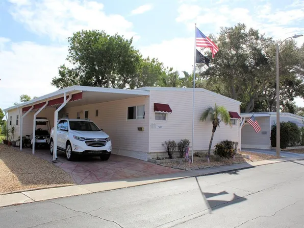 43 Thatch Palm St W, Largo, FL 33770