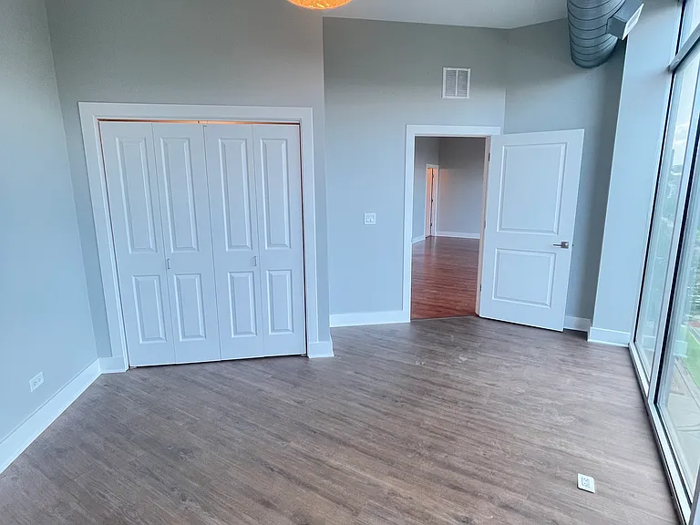 2000 N Milwaukee Ave #301 — Photo 10