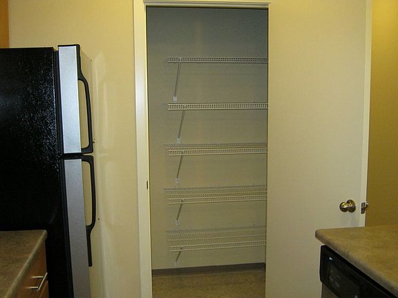 4th image of 977 Discovery Cir NE Unit 208