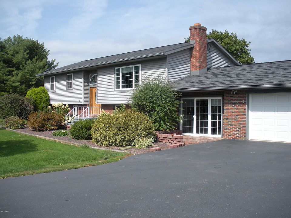 1st image of 121 School House Ln