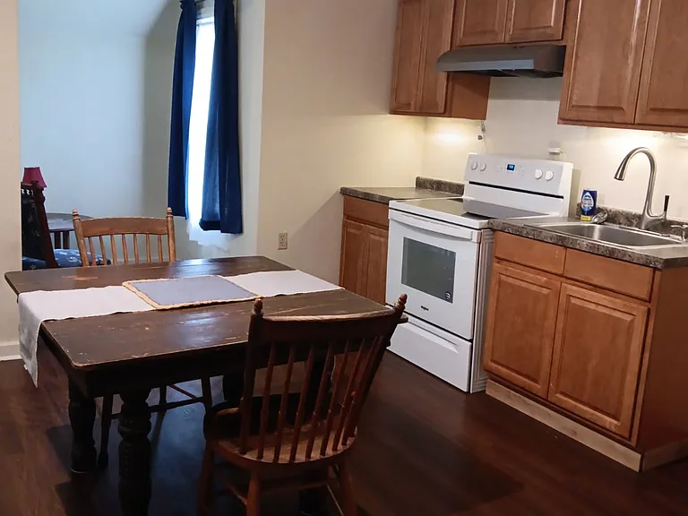 308 Pewabic St #9 — Photo 1