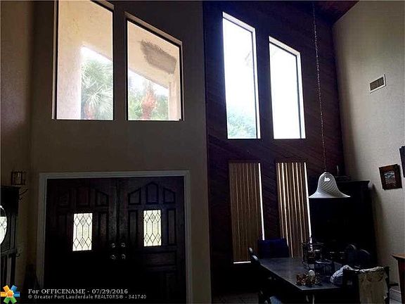 3rd image of 8111 NW 53rd Ct
