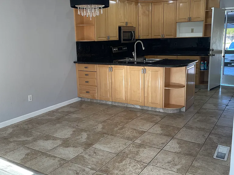 8136 Mulberry Pl — Photo 6