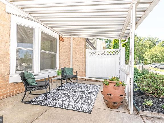4th image of 15046 Haslemere Ct #263-D