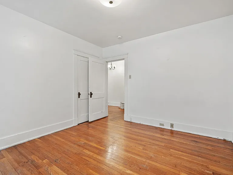 5528 Beverly Pl #1 — Photo 7
