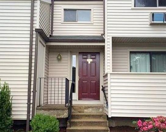 2nd image of 252 Harlem Ave #C6