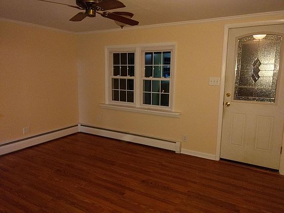 5th image of 24 Oakford Ave