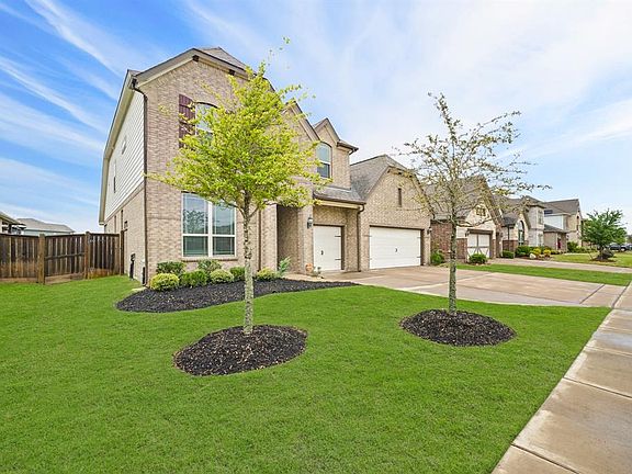 2nd image of 6631 Eastchester Drive
