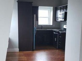 215 Ridge St #3, Fall River, MA 02721