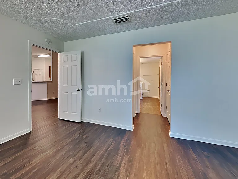 4406 Hanging Moss Dr — Photo 9