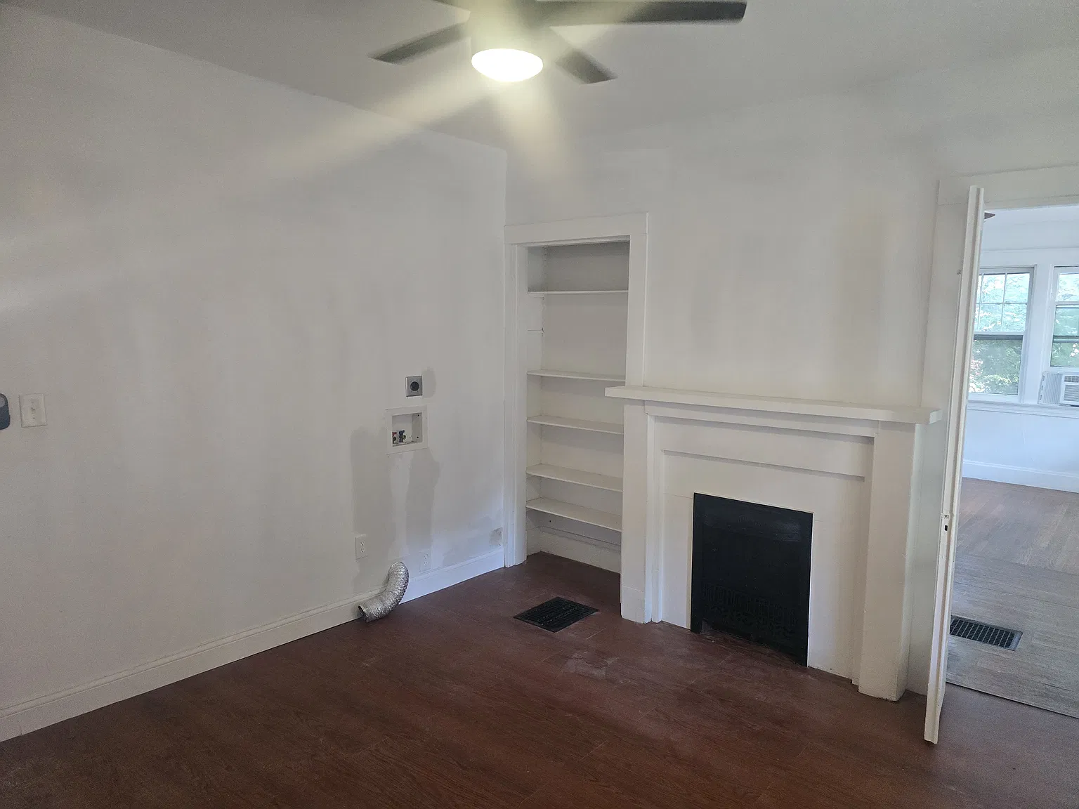 2 bed, 1200 sqft, $1,250 — Photo 4