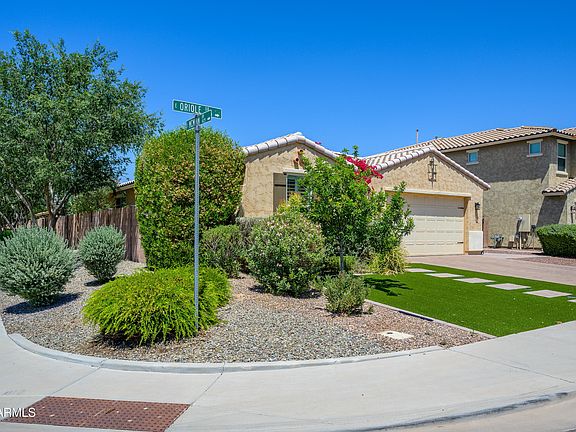 3rd image of 1070 E ORIOLE Drive