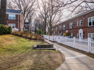 100 Hilltop Acres #100, Yonkers, NY 10704