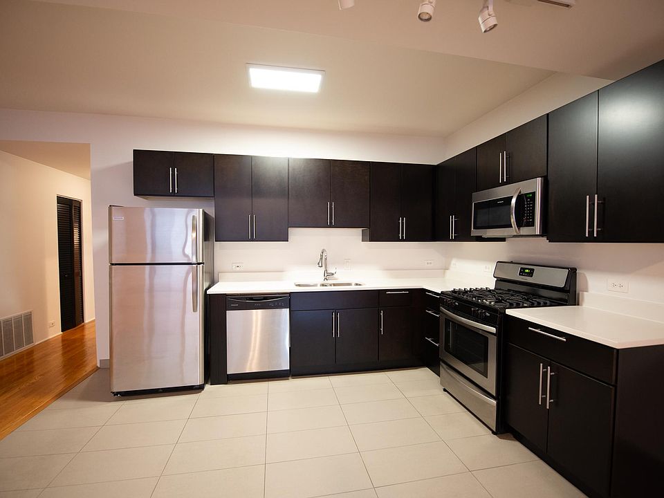 1st image of 1021 S State St APT 207