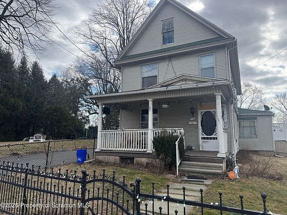 2nd image of 1732-40 N Main Ave