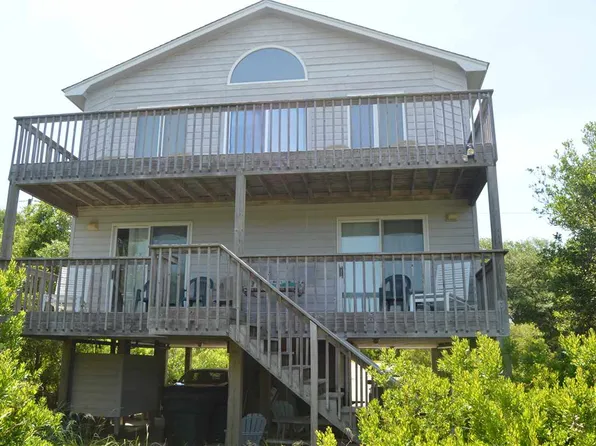 64 Skyline Rd, Southern Shores, NC 27949