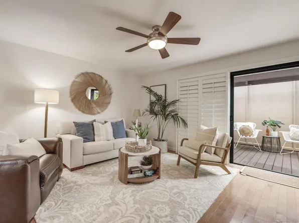 8463 Via Mallorca Unit 14, La Jolla, CA 92037