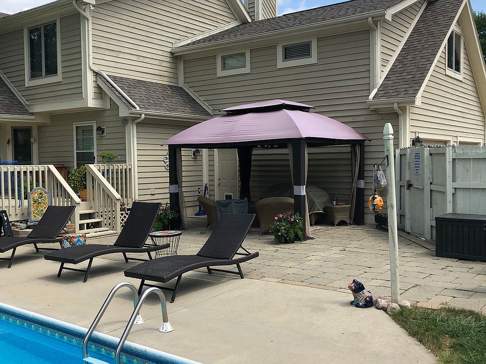 2nd image of 105 Earlsgate Rd
