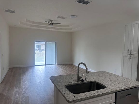 4th image of 15 Regina Ln #B