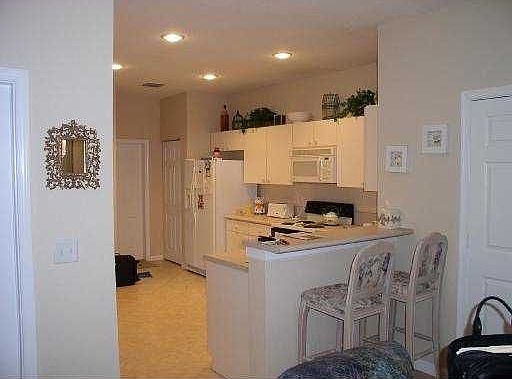 2nd image of 4010 Peppertree Dr