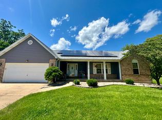 977 Chestnut Oak Dr, Saint Charles, MO 63303