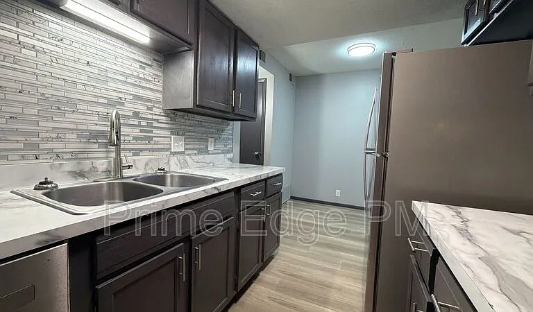 4520 Calvert St #6 — Photo 1