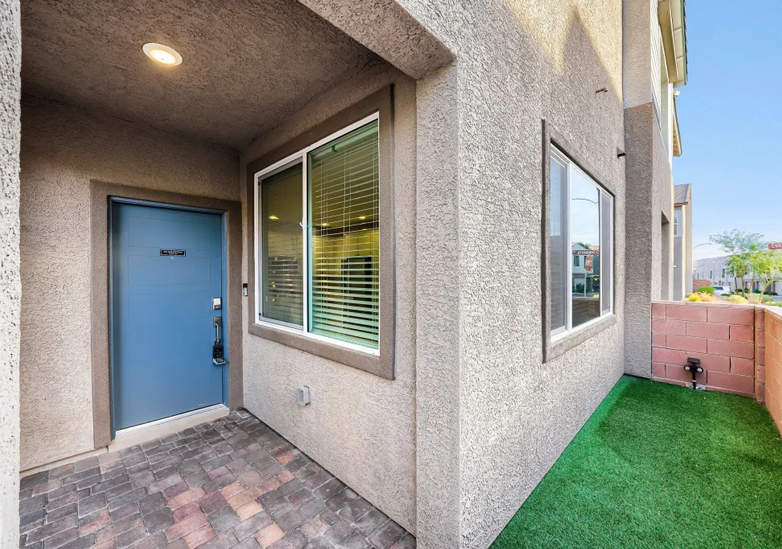 2 Weeks Free! Immaculate 4-Bedroom, 3-Bath Pet-Friendly Corner Home! — Photo 1