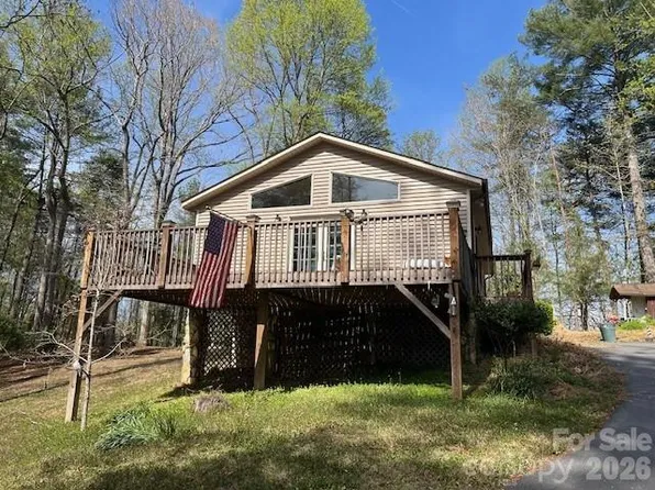 2276 Nature Ln, Lenoir, NC 28645