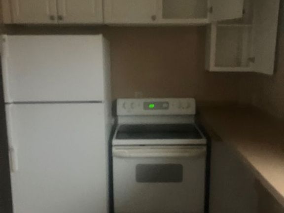 2nd image of 7 S Walnut St #6