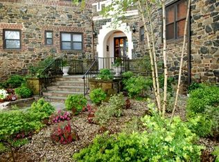 18 Wendt Ave, Larchmont, NY 10538