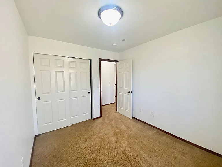 21345 11th Dr SE — Photo 8