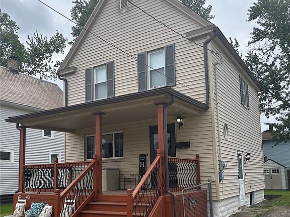 3rd image of 716 Foster Ave