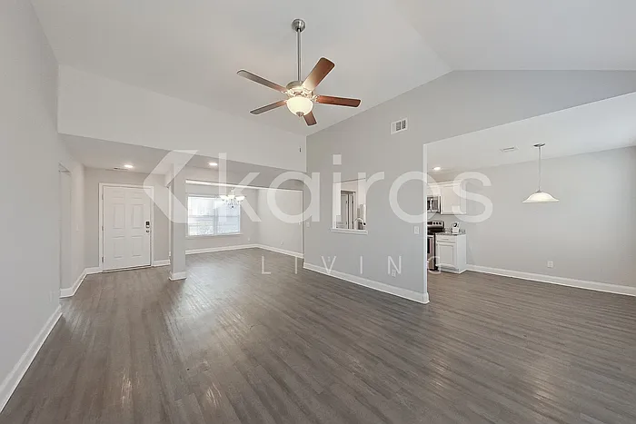 228 Western Red Cedar Dr — Photo 5
