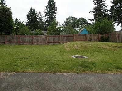 5th image of 808 Oakcrest Ct SE