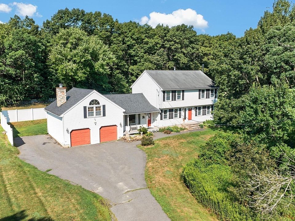 1st image of 6 Paddock Ln