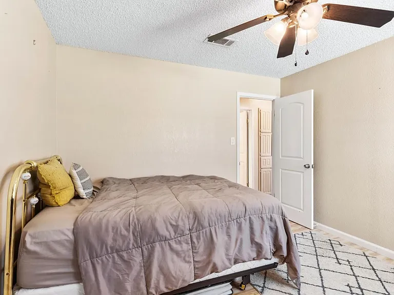 1109 Tobie Layne St — Photo 21