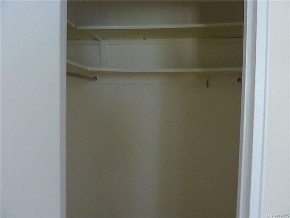 4th image of 35 Park Ave APT 4D