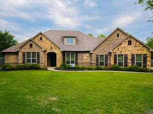 287 Morningstar Dr, Longview, TX 75605