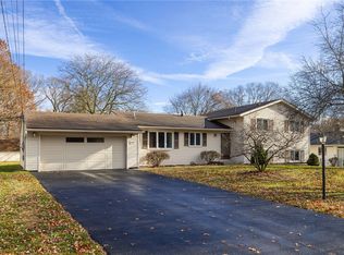 254 Parkview Dr, Rochester, NY 14625