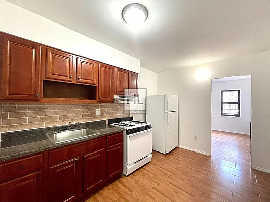 Rented by Highline Residential | media 5