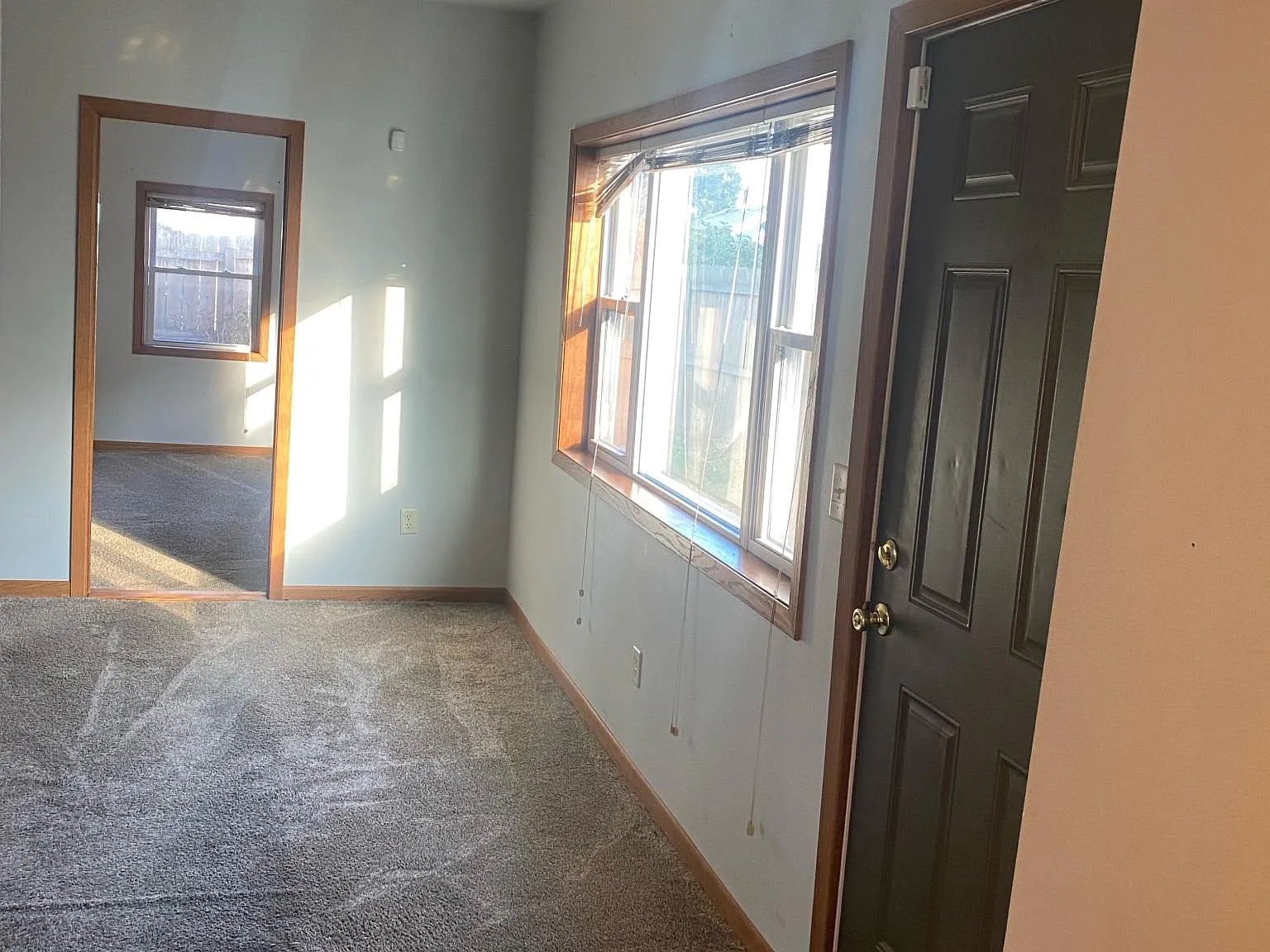 2 bed, 1000 sqft, $1,350 — Photo 4