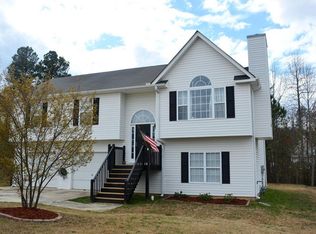 6331 New Gate Dr, Douglasville, GA 30134