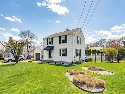 48 Anthony St, Agawam, MA, 01001