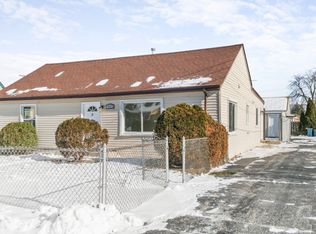 7625 Latrobe Ave, Burbank, IL