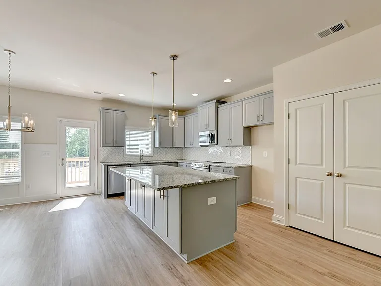 5477 Blossomwood Trl — Photo 12