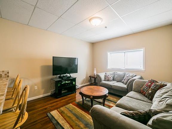 3rd image of 144 N 7th St APT 3A