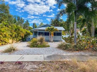 935 13th St N, Saint Petersburg, FL 33705