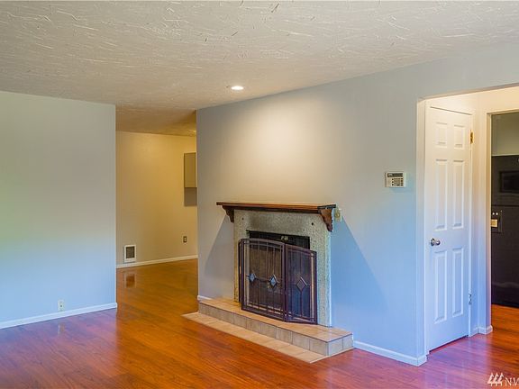 3rd image of 1716 11th Ave SE