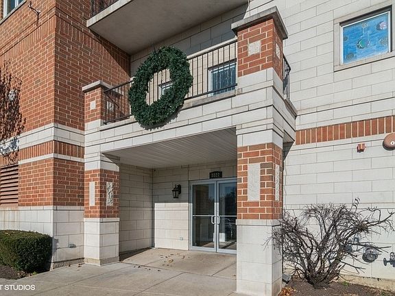 5th image of 8822 Brookfield Ave Unit 608