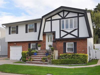 31 Kingston Ave, South Floral Park, NY, 11001